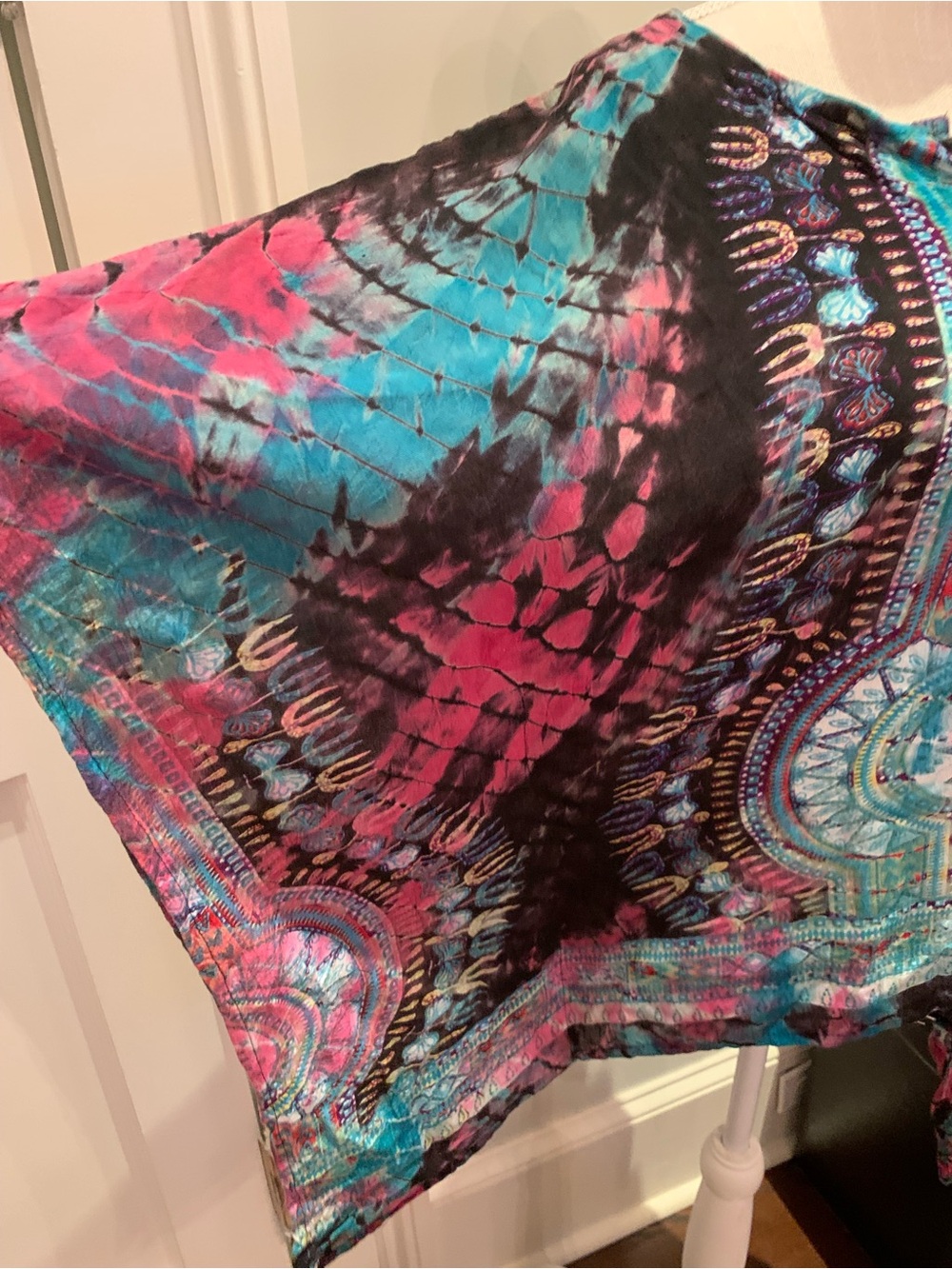 VIBRANT TRIBAL-INSPIRED KAFTAN/COVER UP. EXCELLENT CONDITION! - Picture 4 of 6